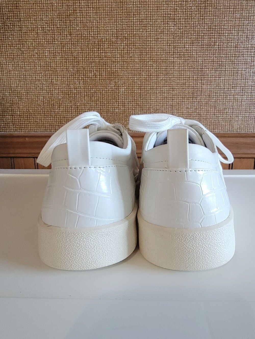 Vionic Winny White Low-Top Women’s Leather Sneakers Size 8 New Without Box - Picture 4 of 8